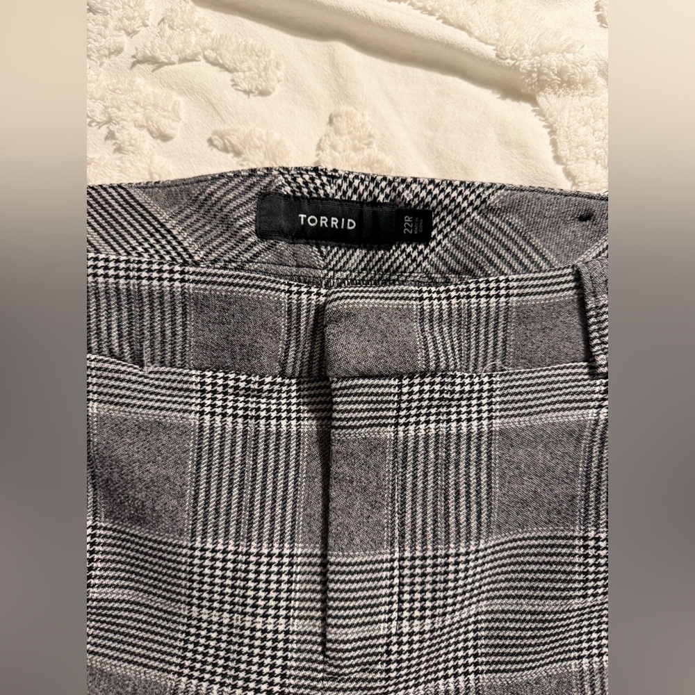 Torrid work pants - Picture 2 of 3